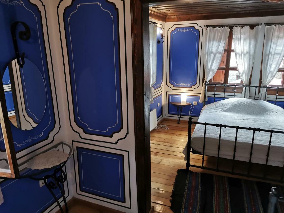 Hadji Neikovi Guest Houses コプリフシティツァ エクステリア 写真