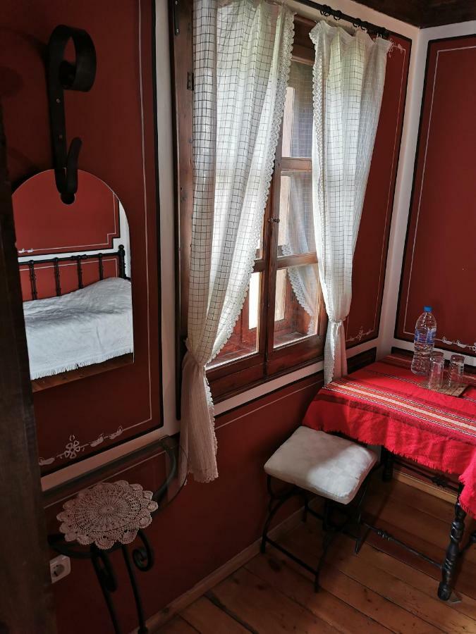 Hadji Neikovi Guest Houses コプリフシティツァ エクステリア 写真