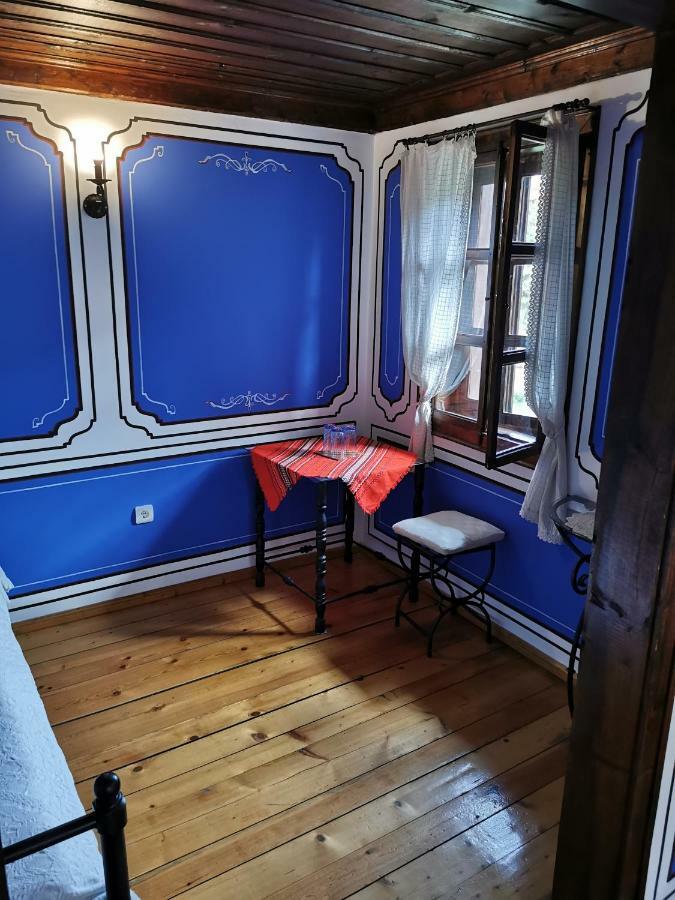 Hadji Neikovi Guest Houses コプリフシティツァ エクステリア 写真