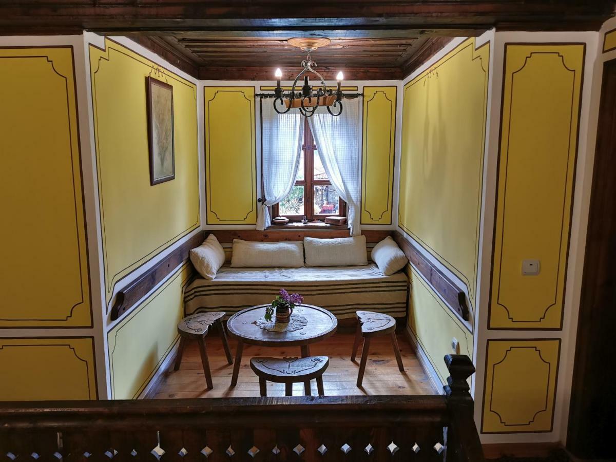 Hadji Neikovi Guest Houses コプリフシティツァ エクステリア 写真